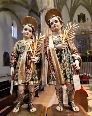 성 유스토와 성 파스토르_photo by Raimundo Pastor_in the Cathedral of Sts Justus and Pastor in Alcala de Hernares_Spain.jpg